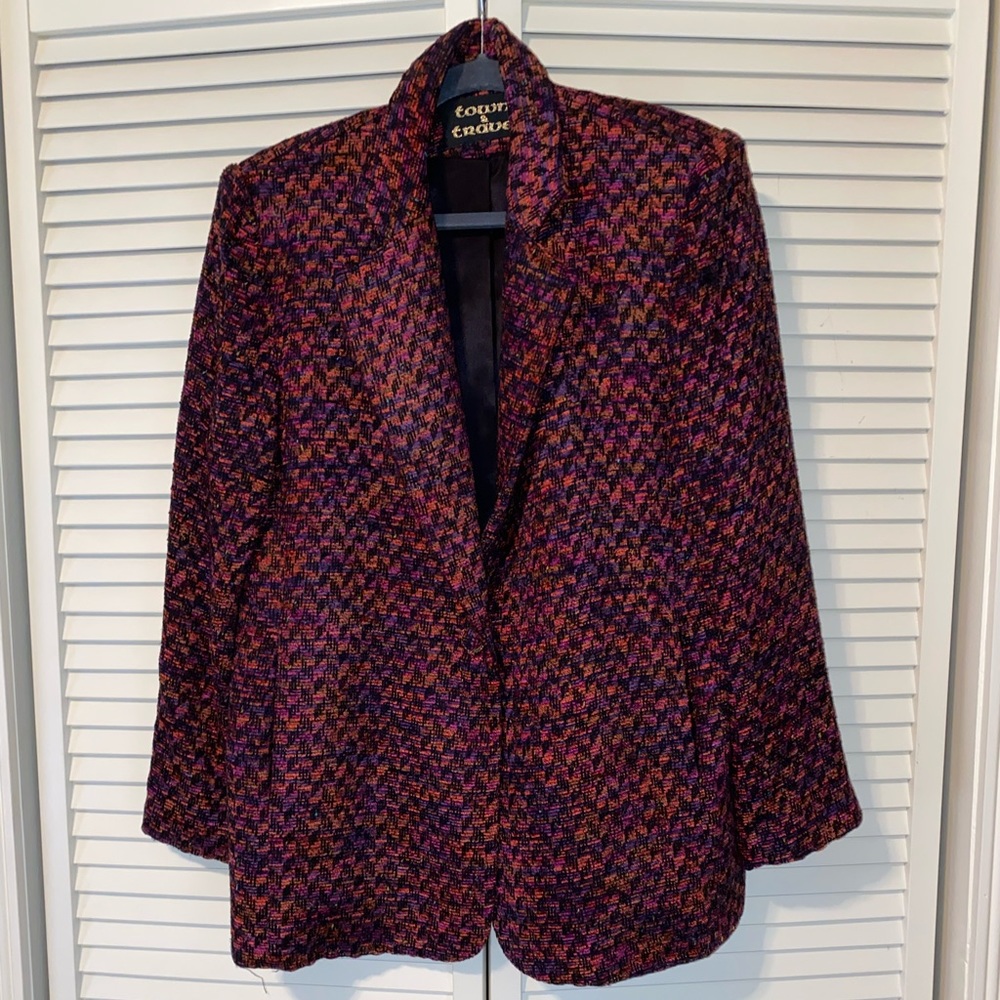Colorful vintage Town & Travel blazer, size small.